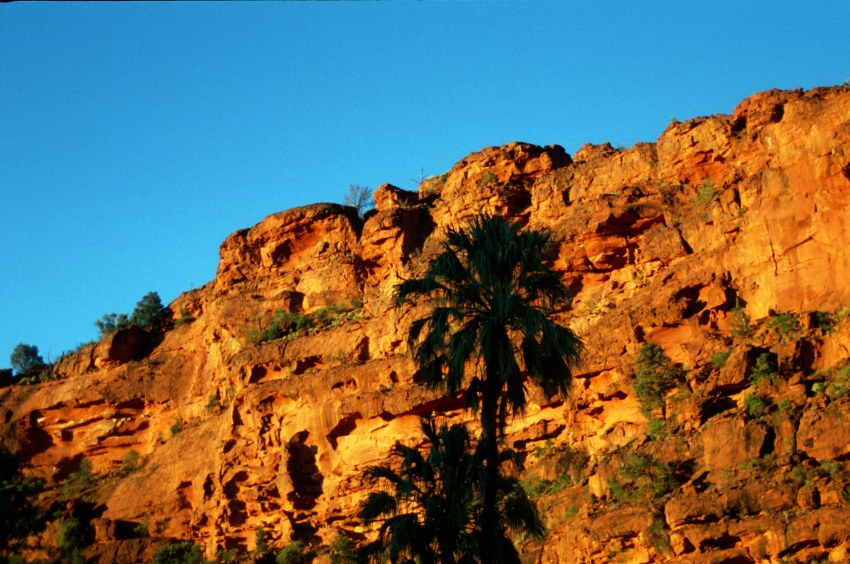 2B_red_rocks1.jpg